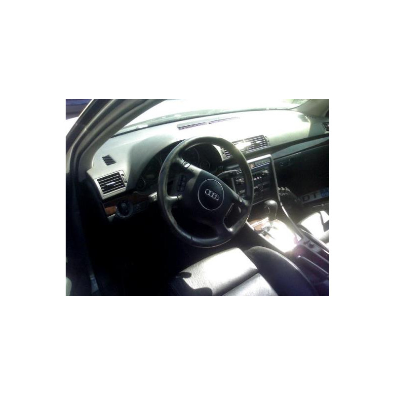 Pare choc arriere AUDI A4 2 Photo n°7