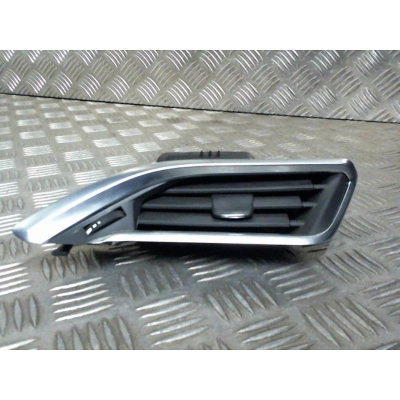 Aerateur tableau de bord avant droit PEUGEOT 2008 1 Photo n°1