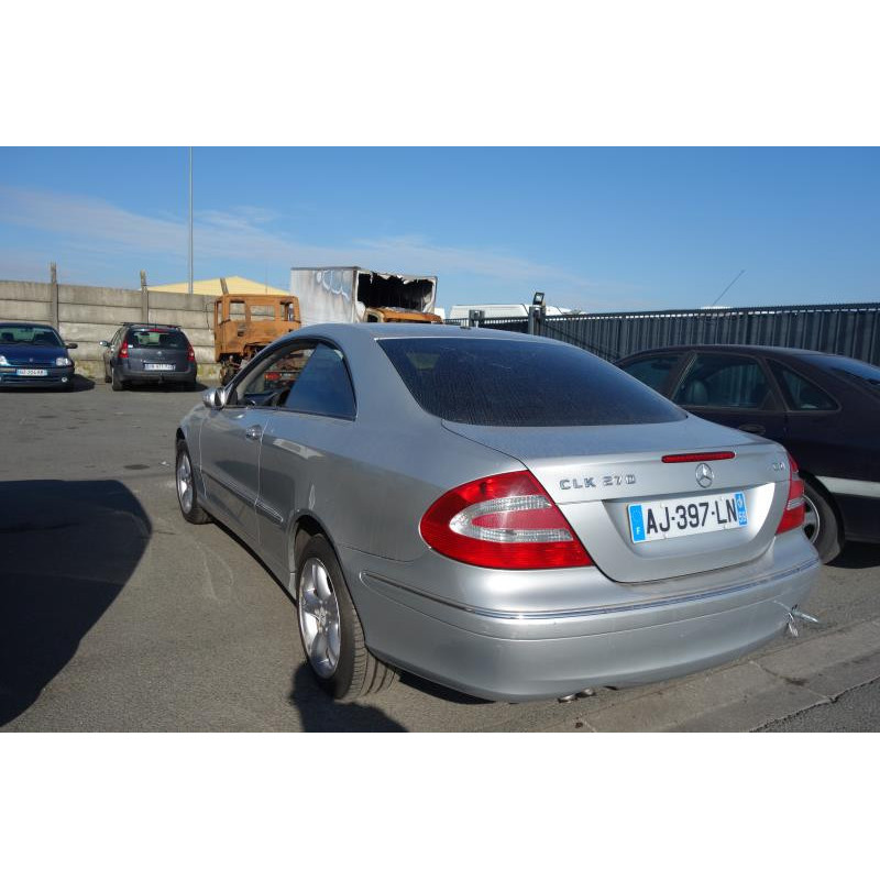 Malle/Hayon arriere MERCEDES CLASSE CLK 209 Photo n°5