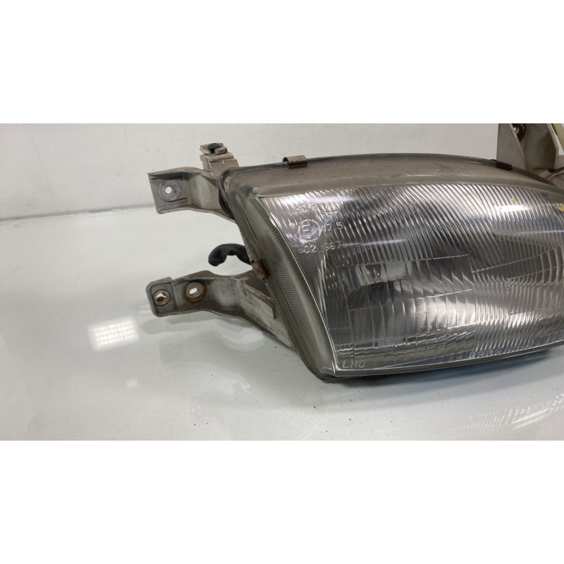 Optique avant principal droit (feux)(phare) HYUNDAI PONY 3 Photo n°1