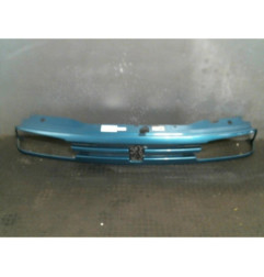 Calandre PEUGEOT 806 Photo n°1
