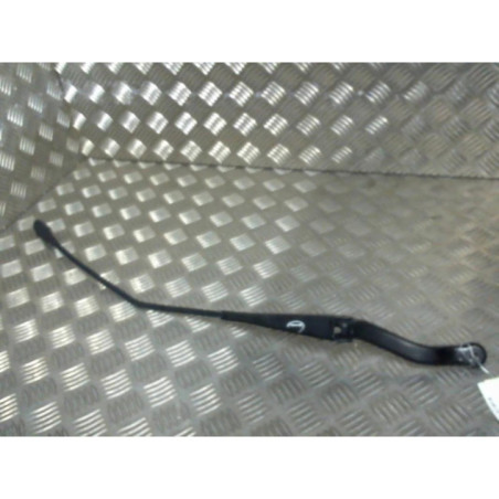Bras essuie glace avant droit OPEL CORSA D Photo n°1