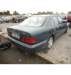 Feu arriere principal droit (feux) MERCEDES CLASSE E 210