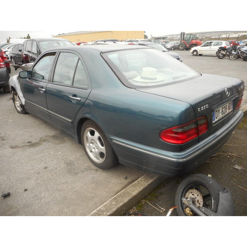 Feu arriere principal droit (feux) MERCEDES CLASSE E 210 Photo n°7