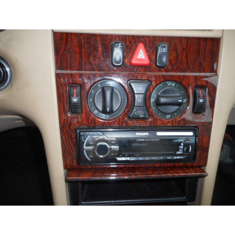 Feu arriere principal droit (feux) MERCEDES CLASSE E 210 Photo n°9