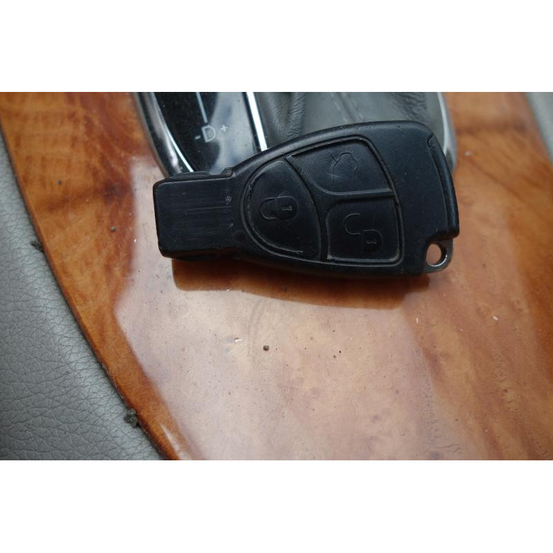 Porte avant droit MERCEDES CLASSE CLK 209 Photo n°9