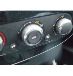 Pivot de moyeu avant gauche RENAULT CLIO 4