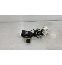 Attache ceinture arriere droit PEUGEOT 207 Photo n°1