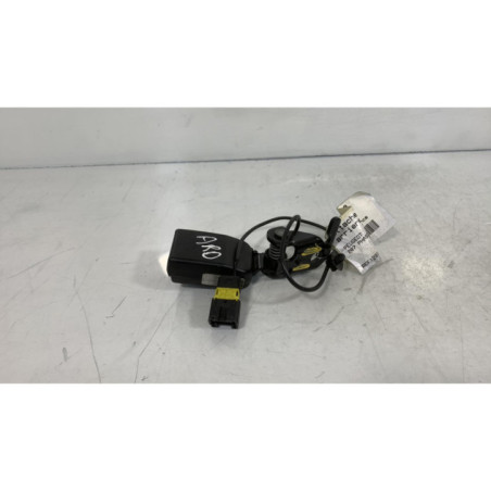 Attache ceinture arriere droit PEUGEOT 207 Photo n°1