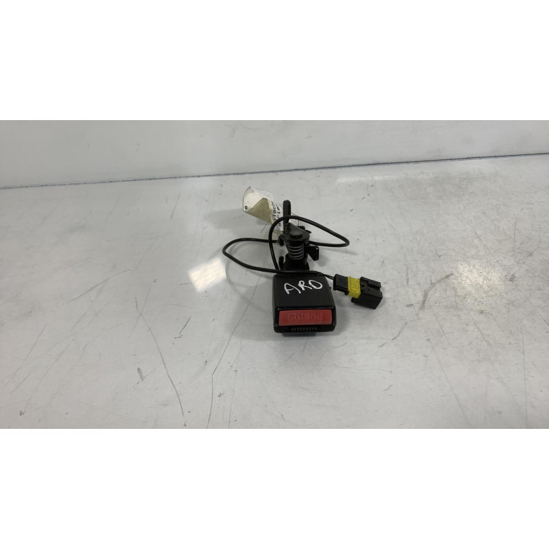 Attache ceinture arriere droit PEUGEOT 207 Photo n°2