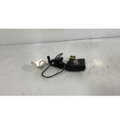 Attache ceinture arriere droit PEUGEOT 207