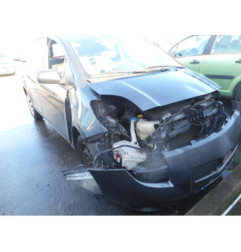 Poignee porte avant gauche TOYOTA YARIS 2