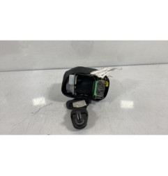 Pretensionneur de ceinture avant droit TOYOTA YARIS 2