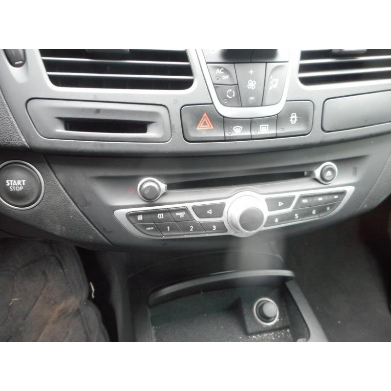 Leve vitre electrique avant gauche RENAULT LAGUNA 3 Photo n°9