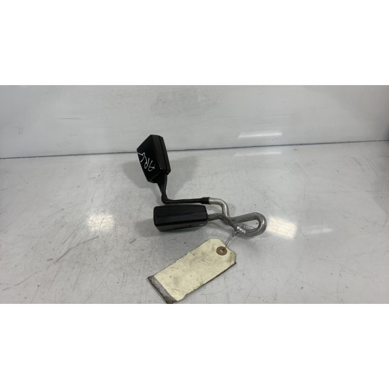 Attache ceinture arriere gauche AUDI A3 2 Photo n°2