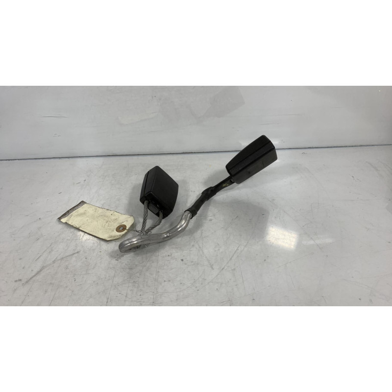 Attache ceinture arriere gauche AUDI A3 2 Photo n°3