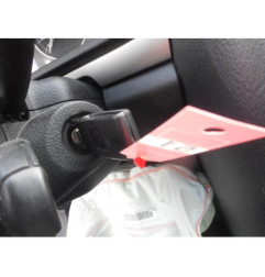 Attache ceinture arriere droit PEUGEOT 407