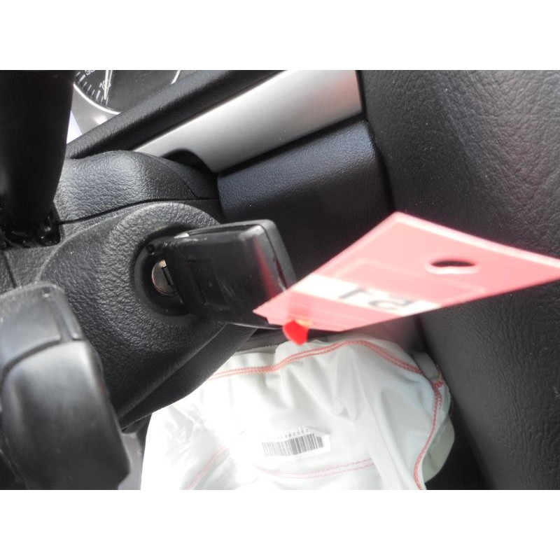 Attache ceinture arriere droit PEUGEOT 407 Photo n°11