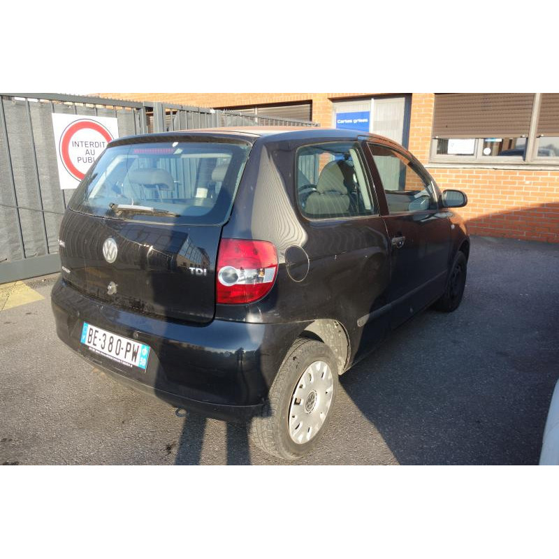 Pompe lave glace avant VOLKSWAGEN FOX Photo n°6