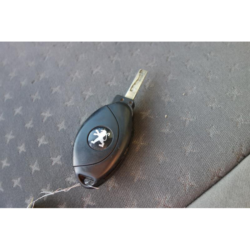 Bouton de warning PEUGEOT 807 Photo n°11