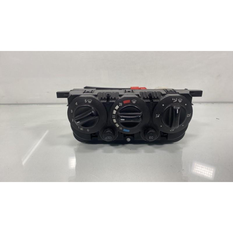 Commande chauffage MERCEDES CLASSE A 168 Photo n°1