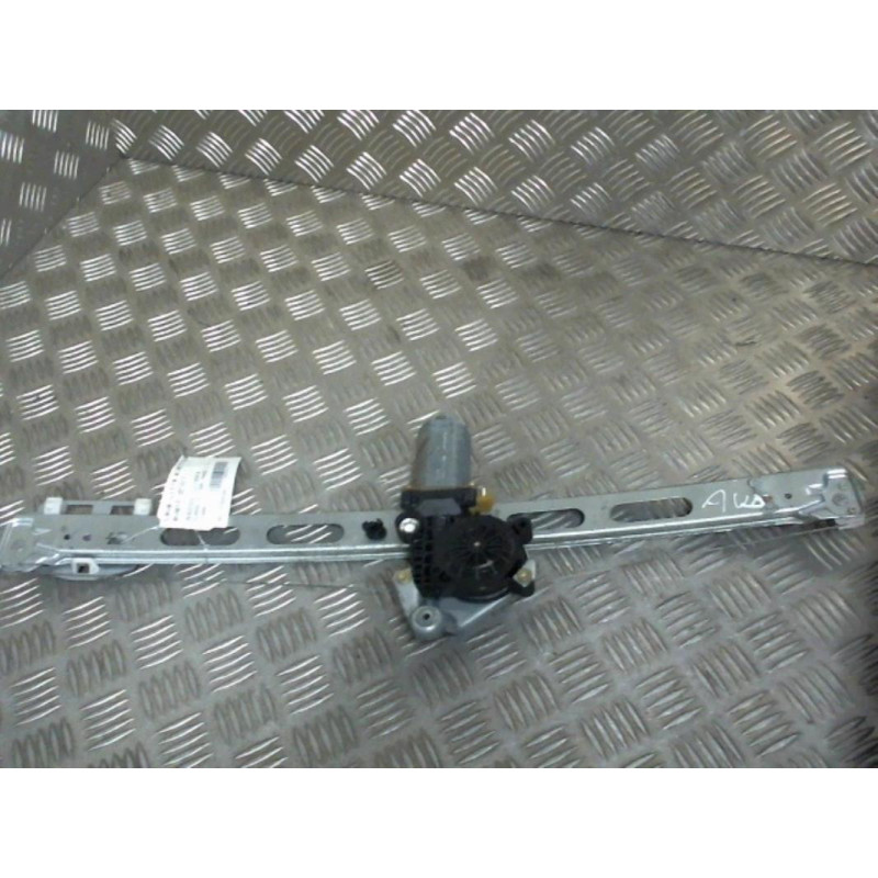 Leve vitre electrique avant droit MERCEDES CLASSE A 168 Photo n°1