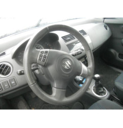 Poignee interieur avant gauche SUZUKI SWIFT 3