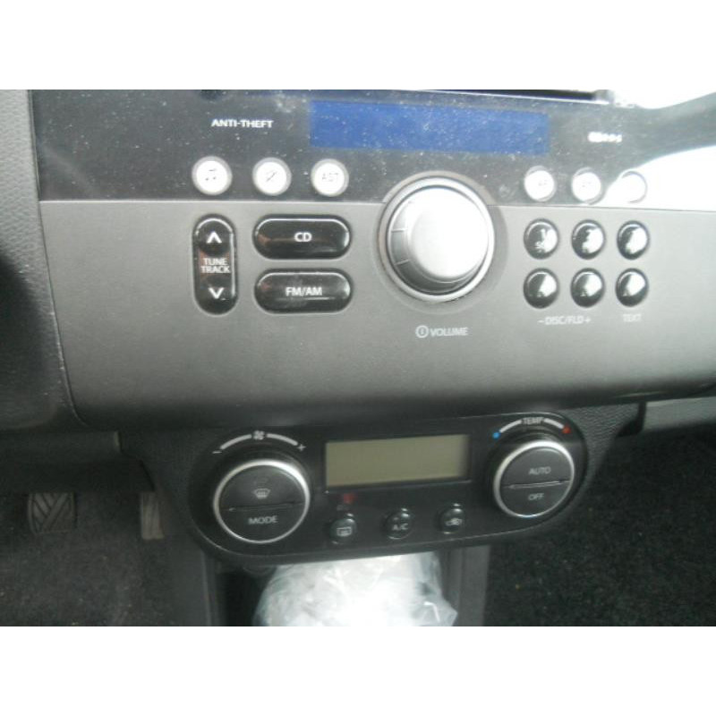 Poignee interieur avant gauche SUZUKI SWIFT 3 Photo n°10