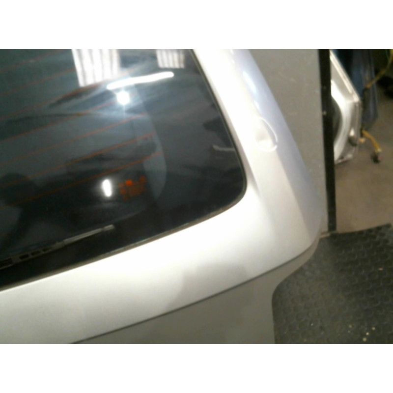 Malle/Hayon arriere KIA CARNIVAL 1 Photo n°2