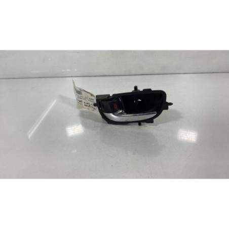 Poignee interieur arriere gauche TOYOTA YARIS 3 Photo n°1