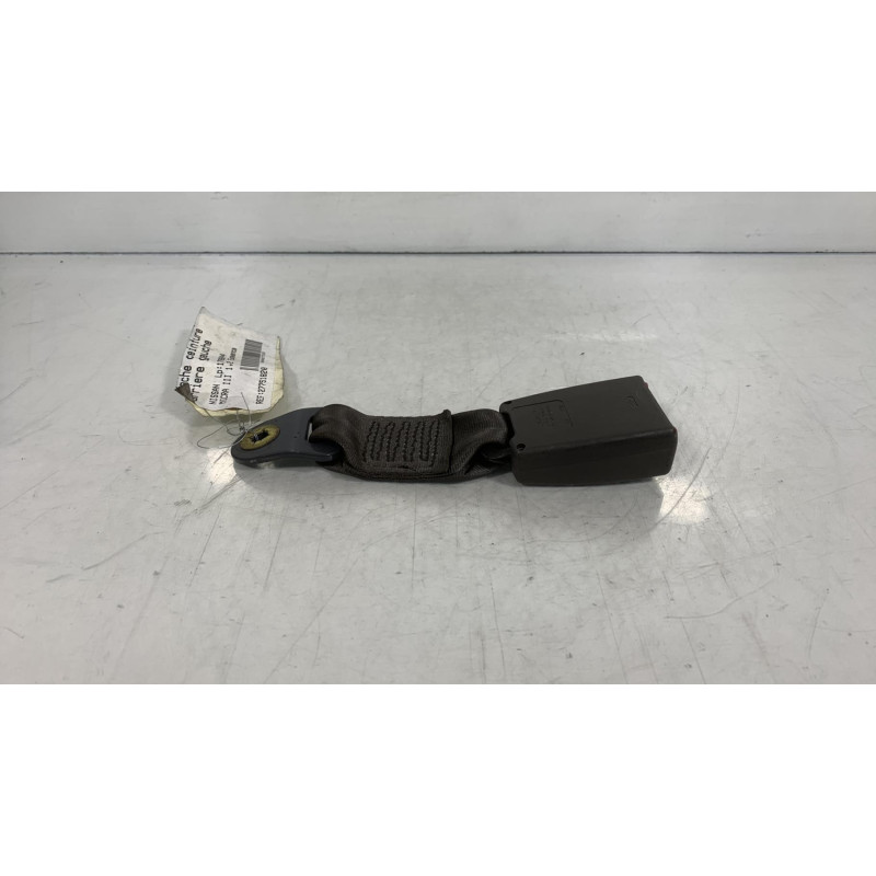 Attache ceinture arriere gauche NISSAN MICRA 3 Photo n°3