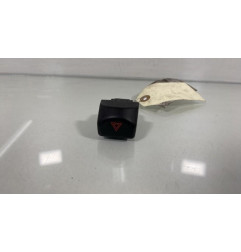 Bouton de warning NISSAN MICRA 3 Photo n°1