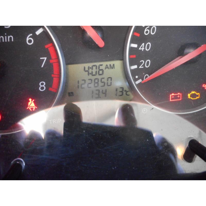 Bouton de warning NISSAN MICRA 3 Photo n°11