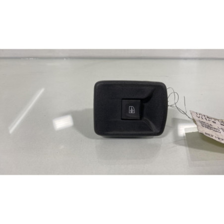 Interrupteur de leve vitre arriere gauche DACIA SANDERO 2 Photo n°1