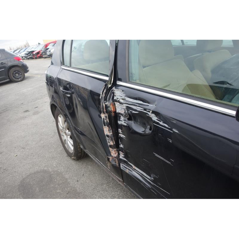 Malle/Hayon arriere OPEL ASTRA H Photo n°4