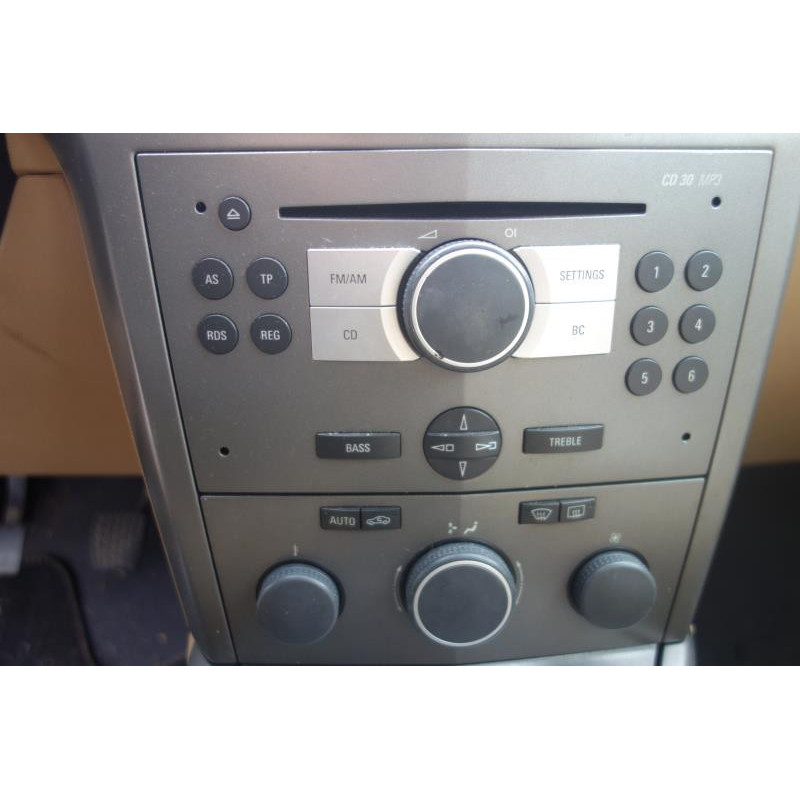 Malle/Hayon arriere OPEL ASTRA H Photo n°9