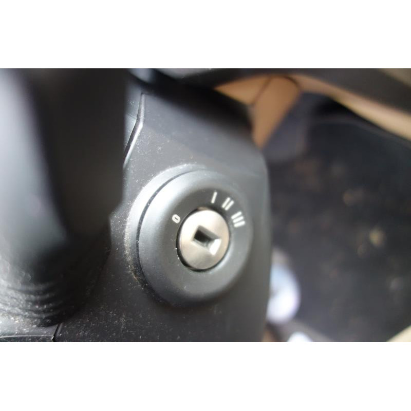 Malle/Hayon arriere OPEL ASTRA H Photo n°10