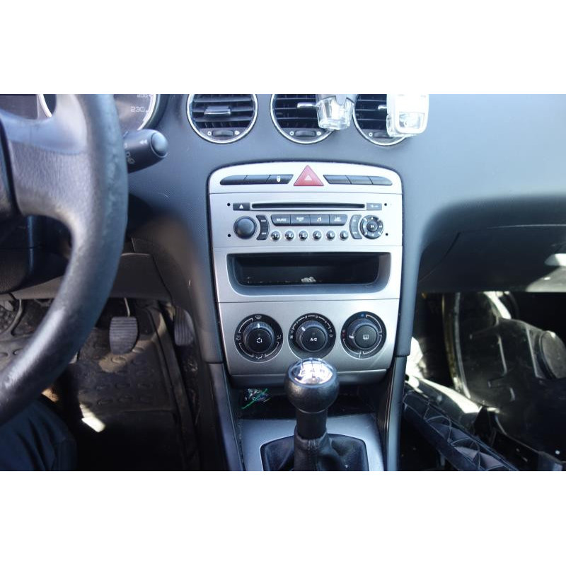 Pretensionneur de ceinture avant droit PEUGEOT 308 1 SW Photo n°9