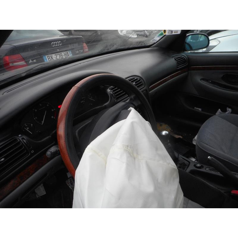 Serrure avant droit PEUGEOT 406 Photo n°8