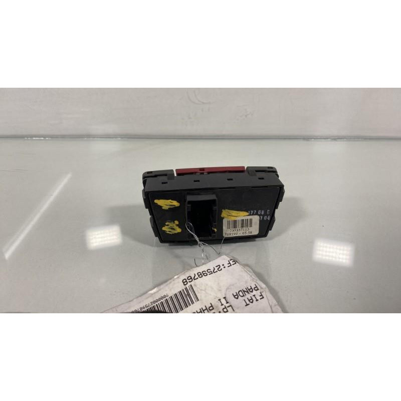 Bouton de warning FIAT PANDA 2 Photo n°3