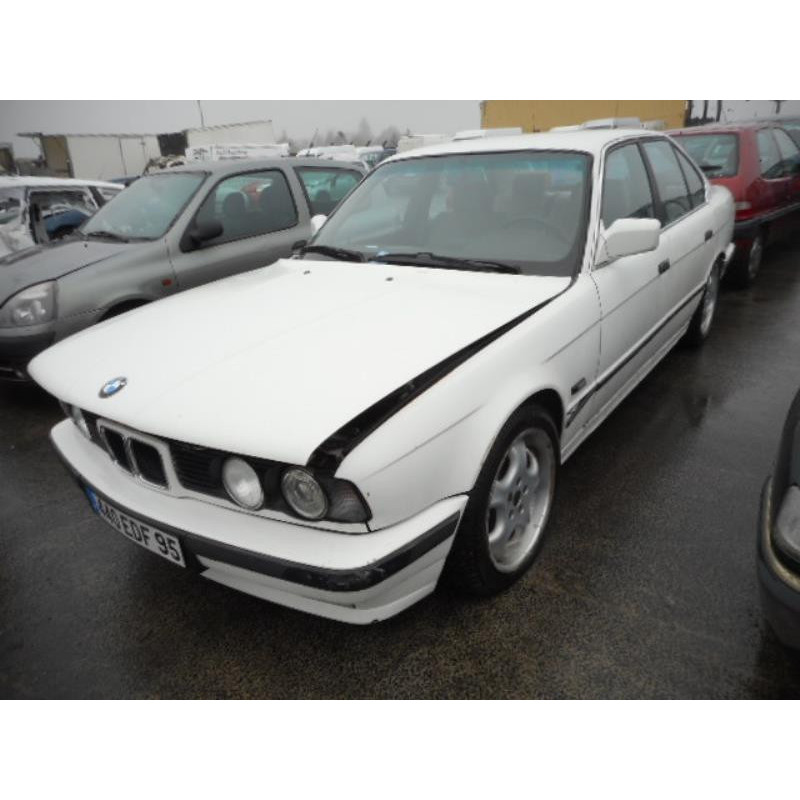 Feu arriere principal gauche (feux) BMW SERIE 5 E34 Photo n°4