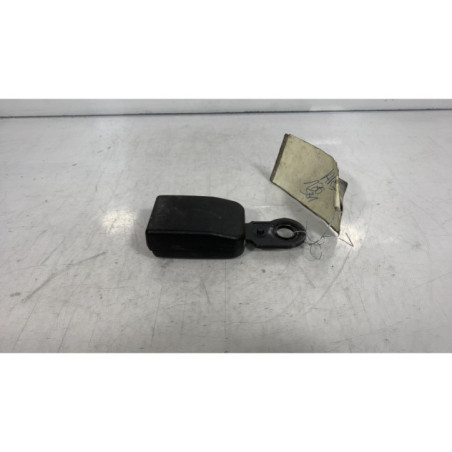 Attache ceinture arriere droit PEUGEOT 207 Photo n°1