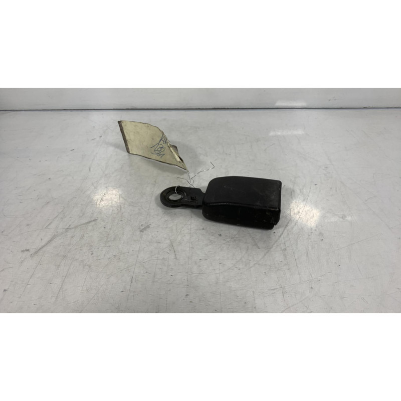 Attache ceinture arriere droit PEUGEOT 207 Photo n°3