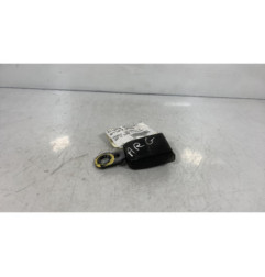 Attache ceinture arriere gauche PEUGEOT 207