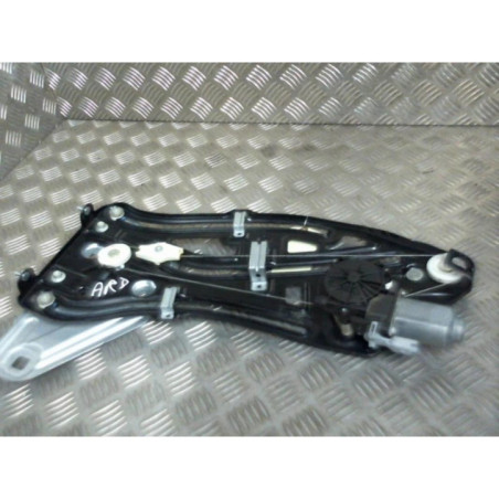Leve vitre electrique arriere droit PEUGEOT 207 Photo n°1