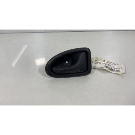 Poignee interieur arriere droit RENAULT CLIO 2 Photo n°1