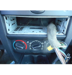 Poignee interieur arriere droit RENAULT CLIO 2