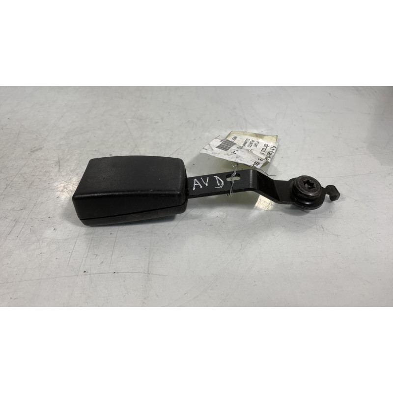 Attache ceinture avant droit FIAT GRANDE PUNTO Photo n°1