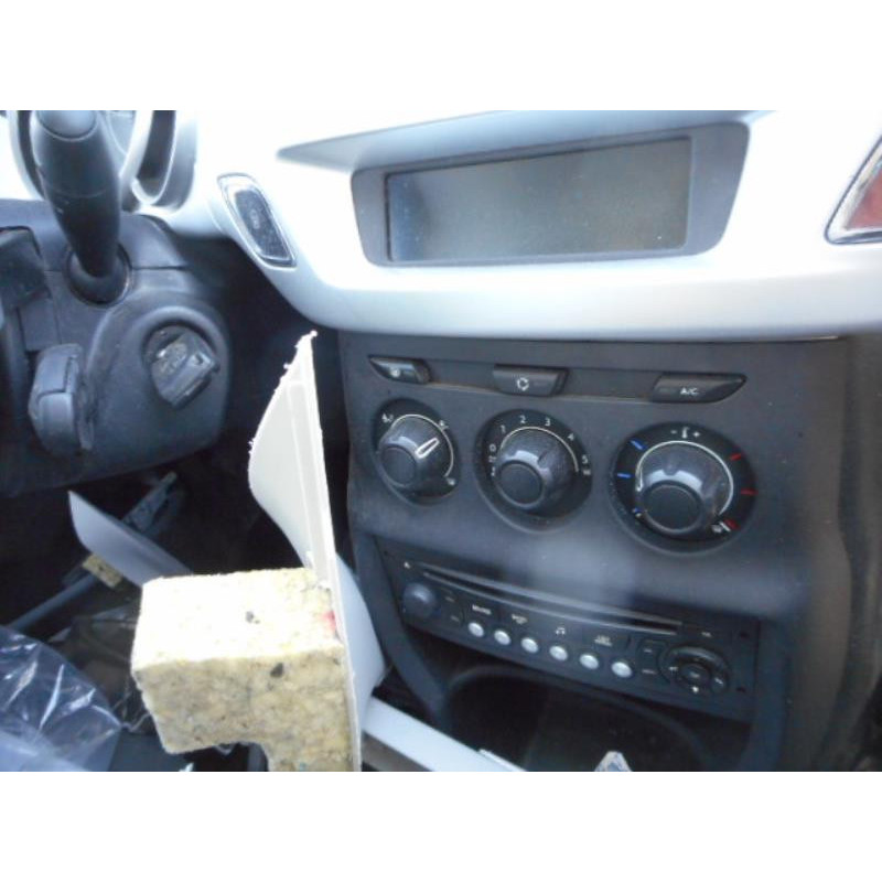 Poignee porte avant droit CITROEN C3 2 Photo n°9