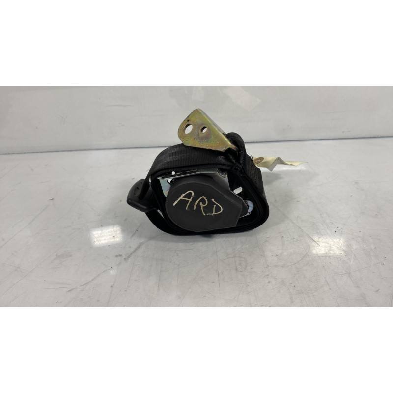 Ceinture arriere droit VOLKSWAGEN GOLF 5 Photo n°3